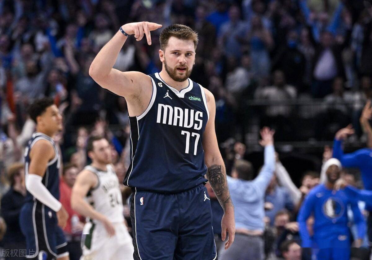 瓦尔波白培训起关键时刻发挥作用，球队获胜