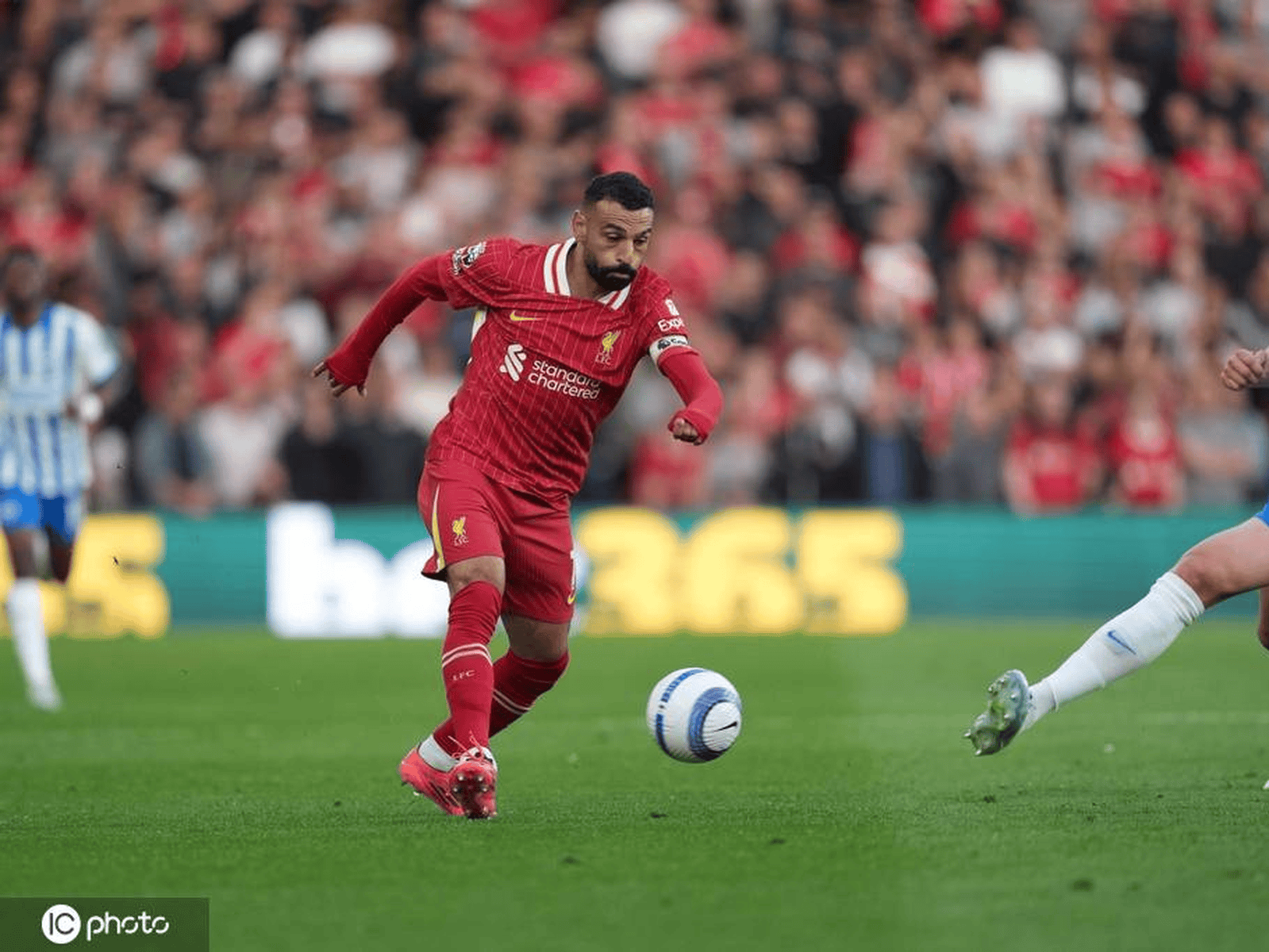 包含萨拉赫接连两场进球助利物浦赢盘的词条