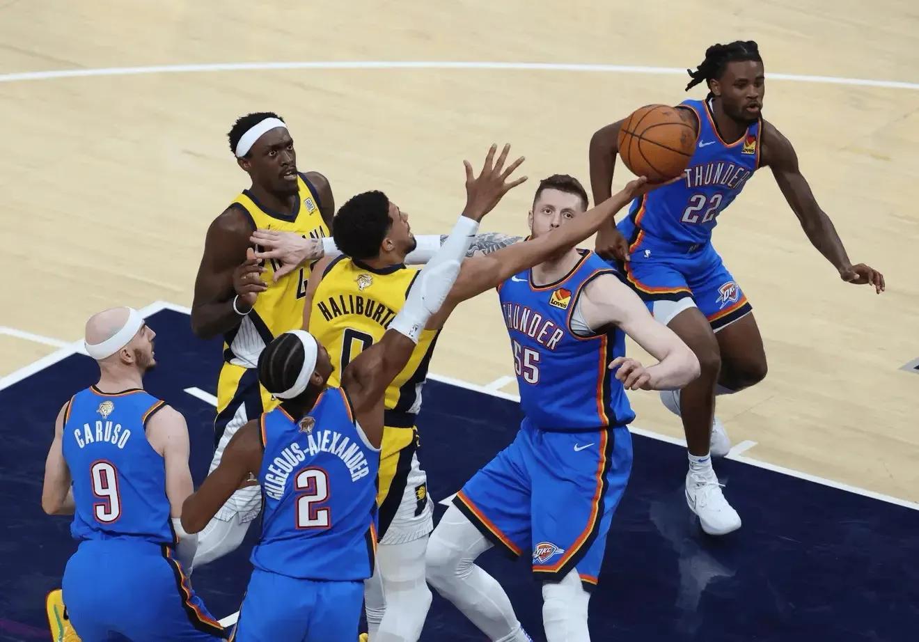 关于勇士逆转雷霆，主场94比90绝地反击的信息