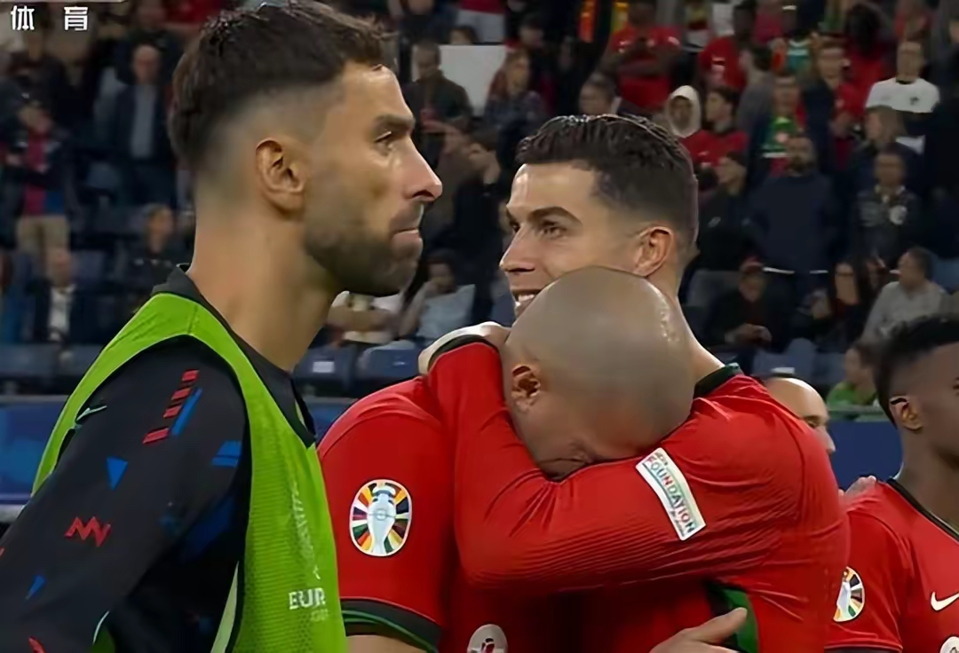 包含法国一路高歌，力保晋级欧洲杯四强的词条