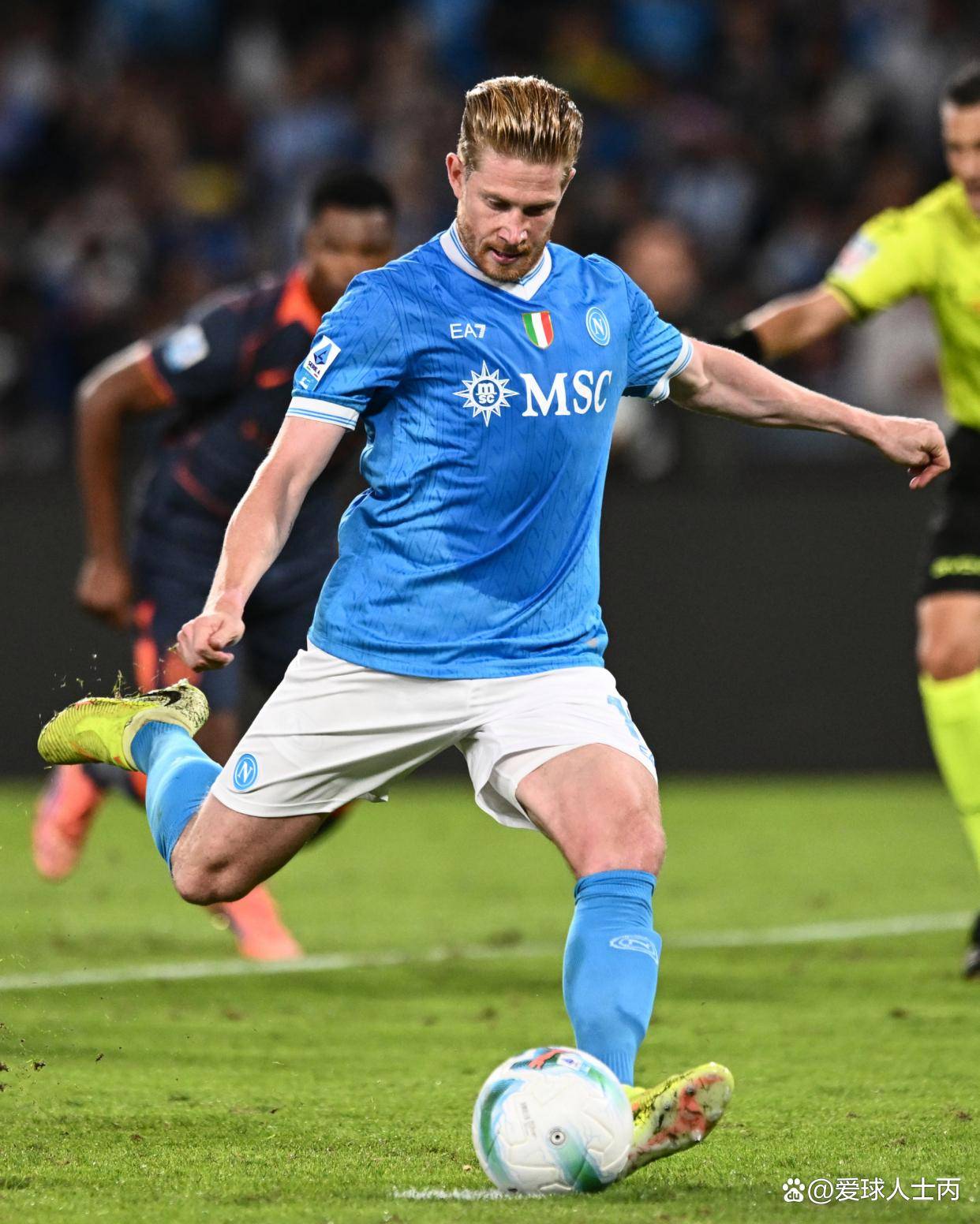 国际米兰完胜曼联，德布劳内高光表现的简单介绍