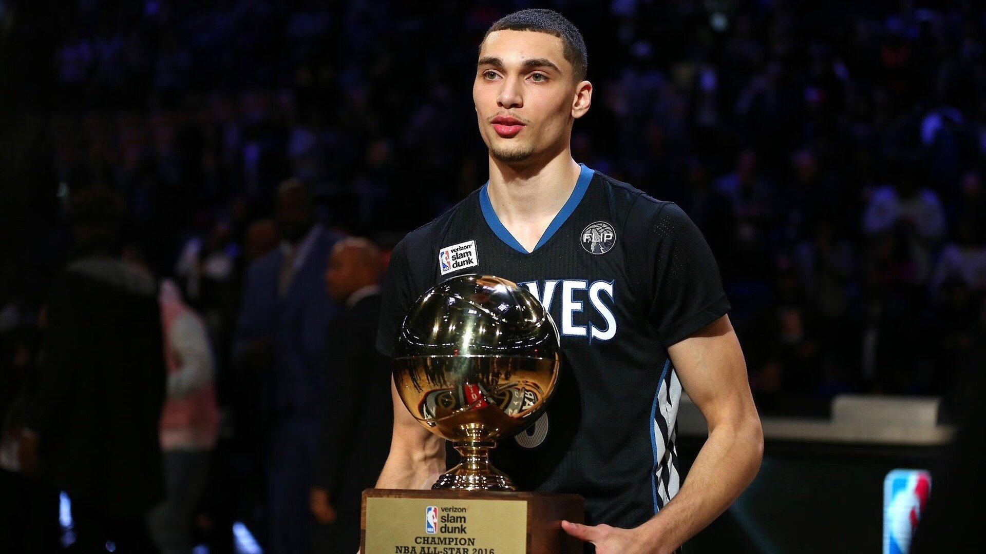 2026世界杯之夜，阿克关键进球定乾坤