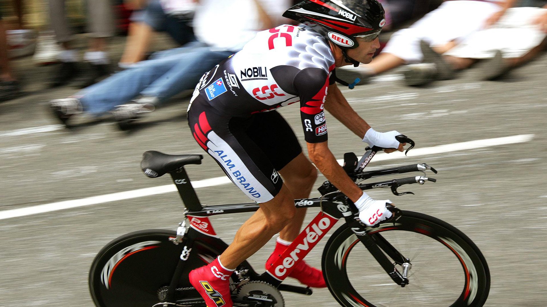 德甲争冠战之夜，布伦森持续制造杀伤，一场战术与意志的终极较量